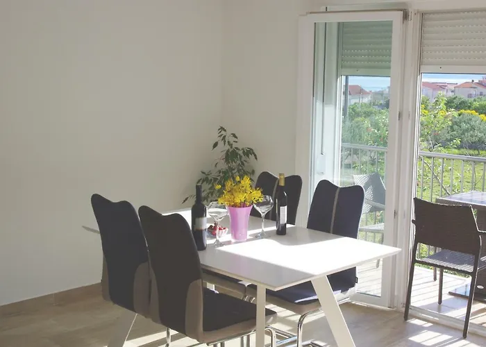 Lumago Apartamento Kaštela